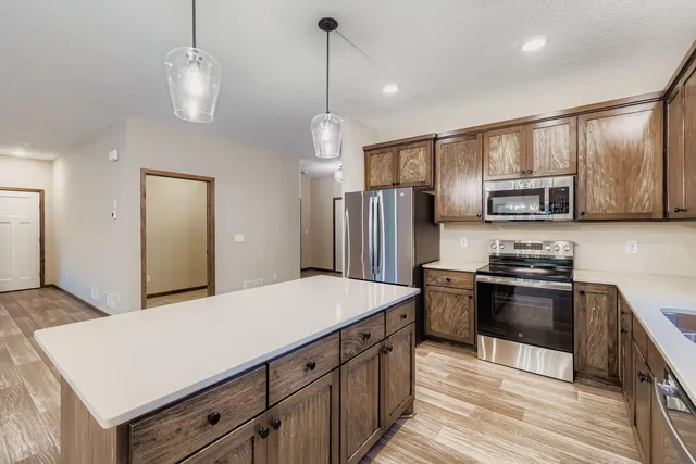 $419,900 | 2557 County Rd I, Mounds View, MN 55112