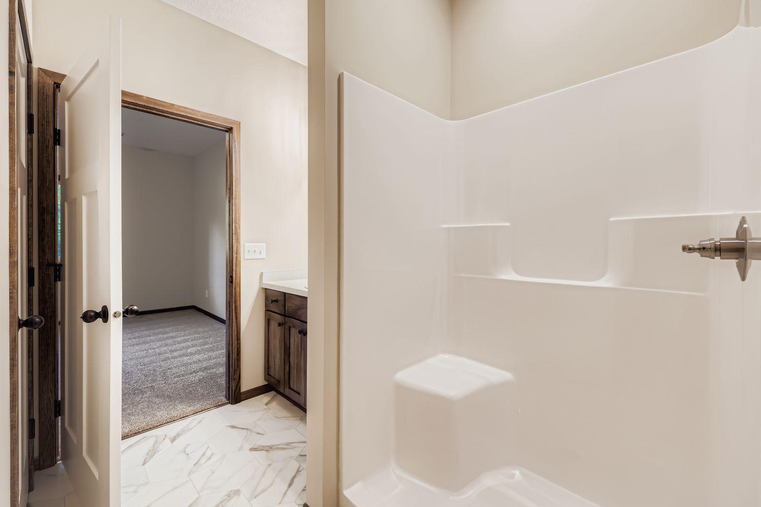 2557 County Rd I Mounds View, MN 55112 - Photo 18 of 26