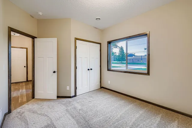 $419,900 | 2557 County Rd I, Mounds View, MN 55112