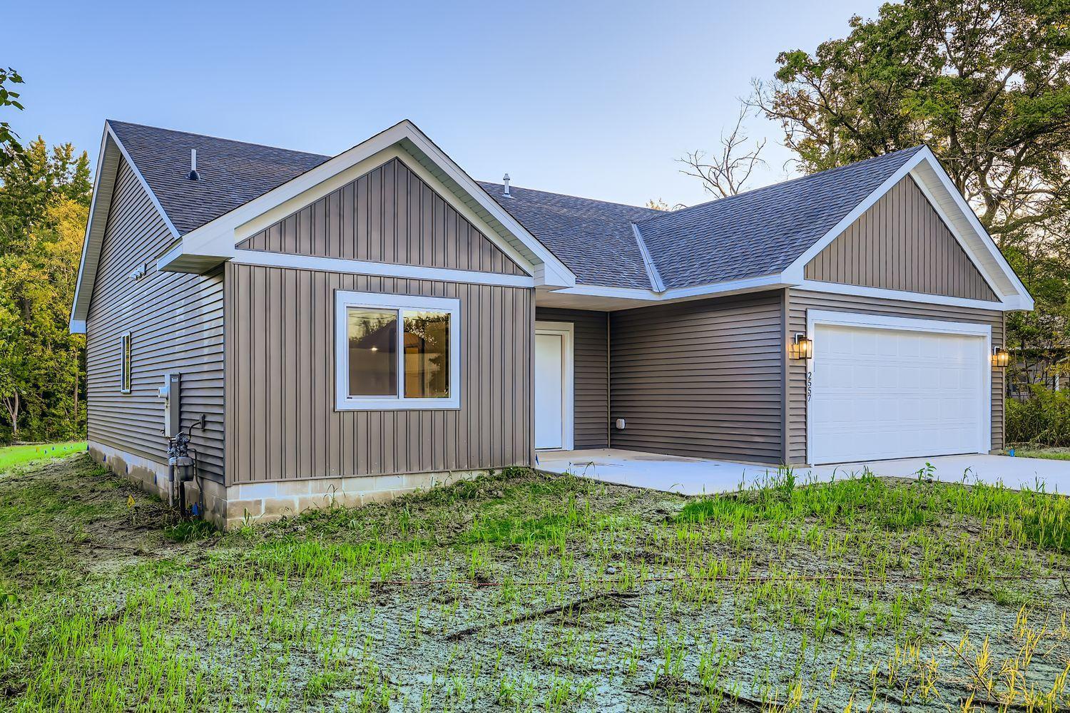 2557 County Rd I Mounds View, MN 55112 - Photo 2 of 26