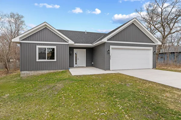 $429,900 | 2557 County Rd I, Mounds View, MN 55112