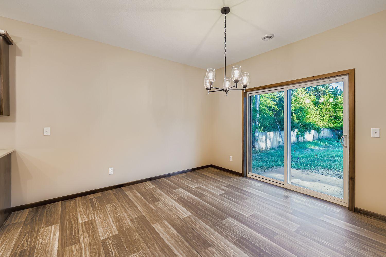 2557 County Rd I Mounds View, MN 55112 - Photo 9 of 26