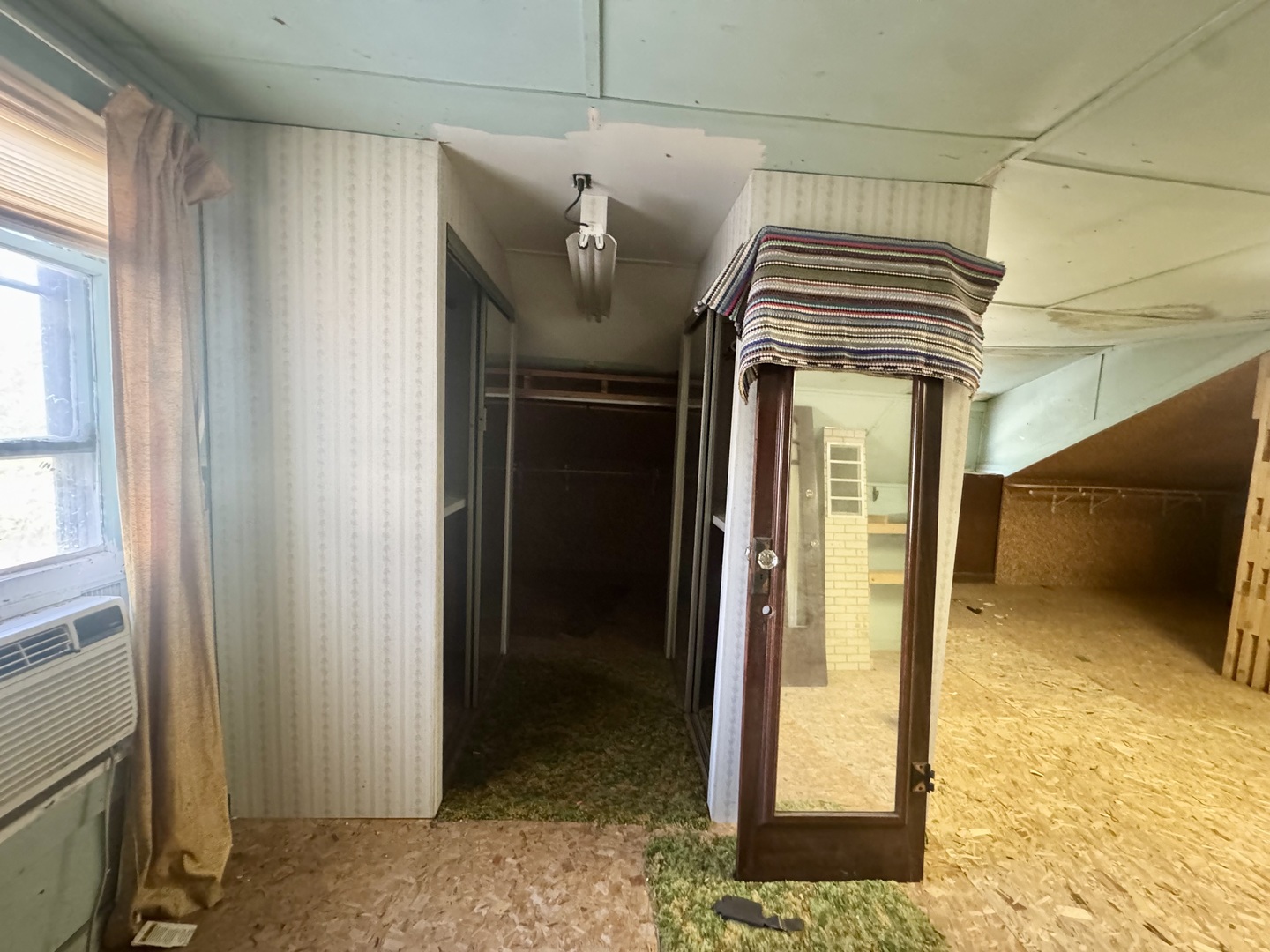 303 South Elm Street Clinton, IL 61727 - Photo 14 of 17