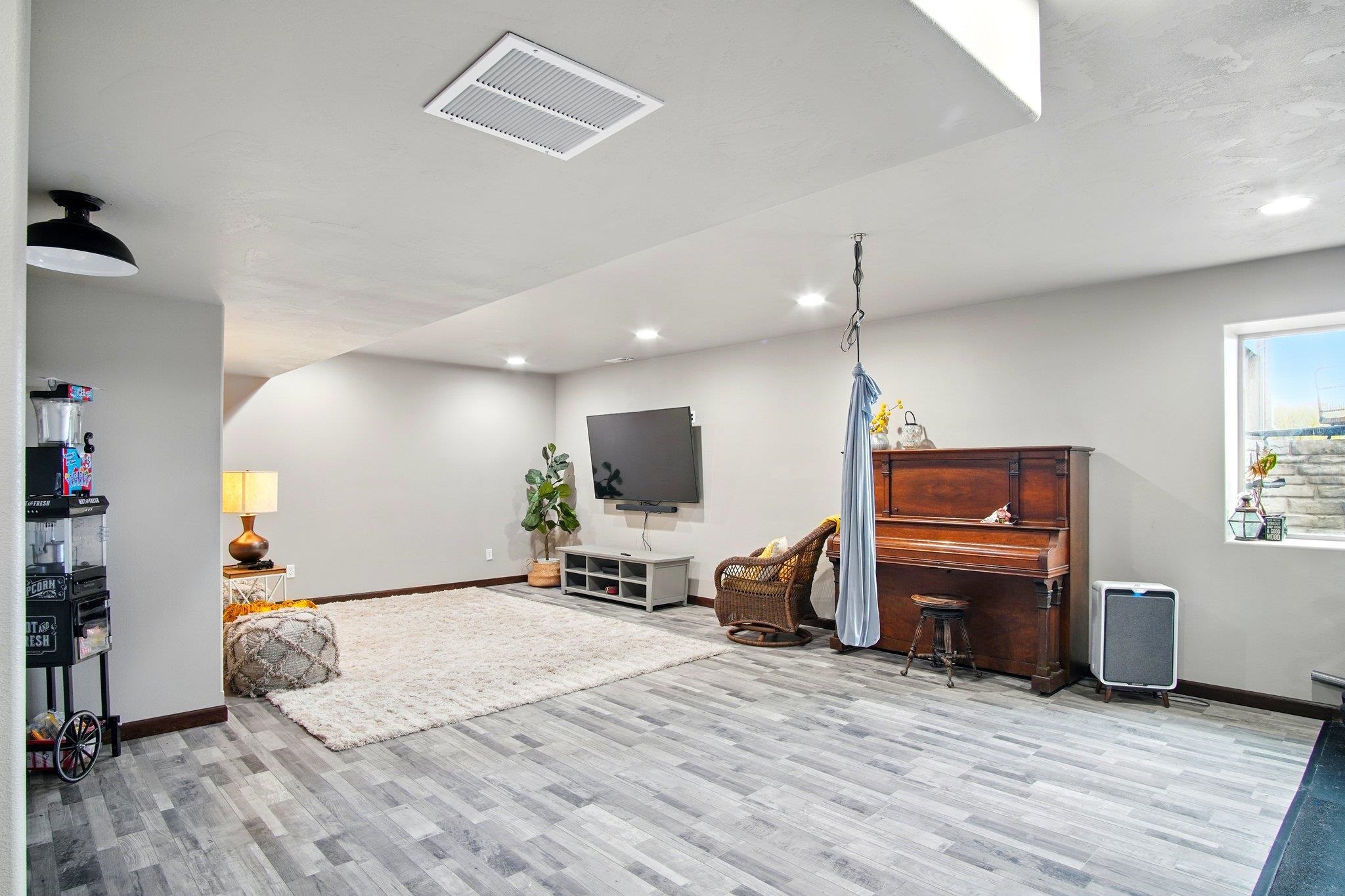 18021 East Daystar Road Spokane Valley, WA 99016 - Photo 27 of 42 Gallery Image 27