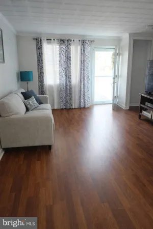 $210,000 | 435 Seward Avenue, Baltimore, MD 21225