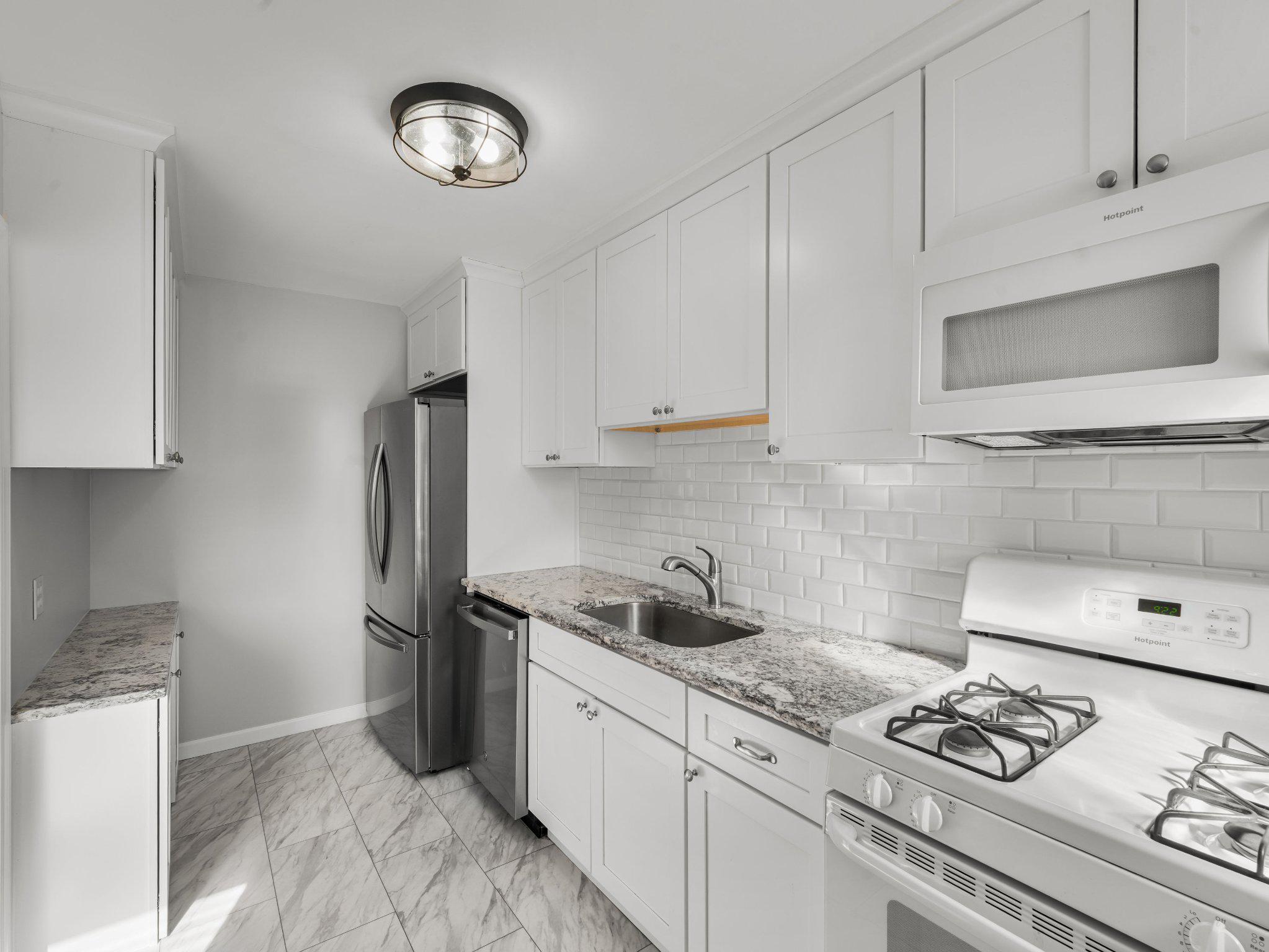 435 Seward Avenue Baltimore, MD 21225 - Photo 10 of 22