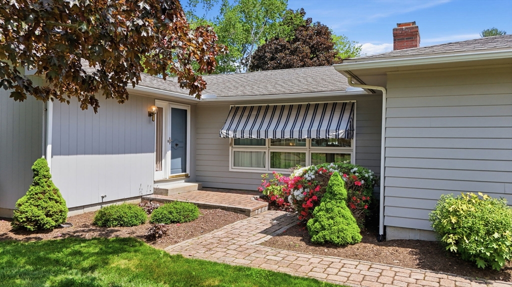 30 Birch Hill Road Northampton, MA 01062 - Photo 3 of 42 a front view of a house with garden