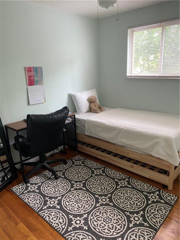 466 Ridgemont Drive Pittsburgh, PA 15220 - Photo 4 of 7