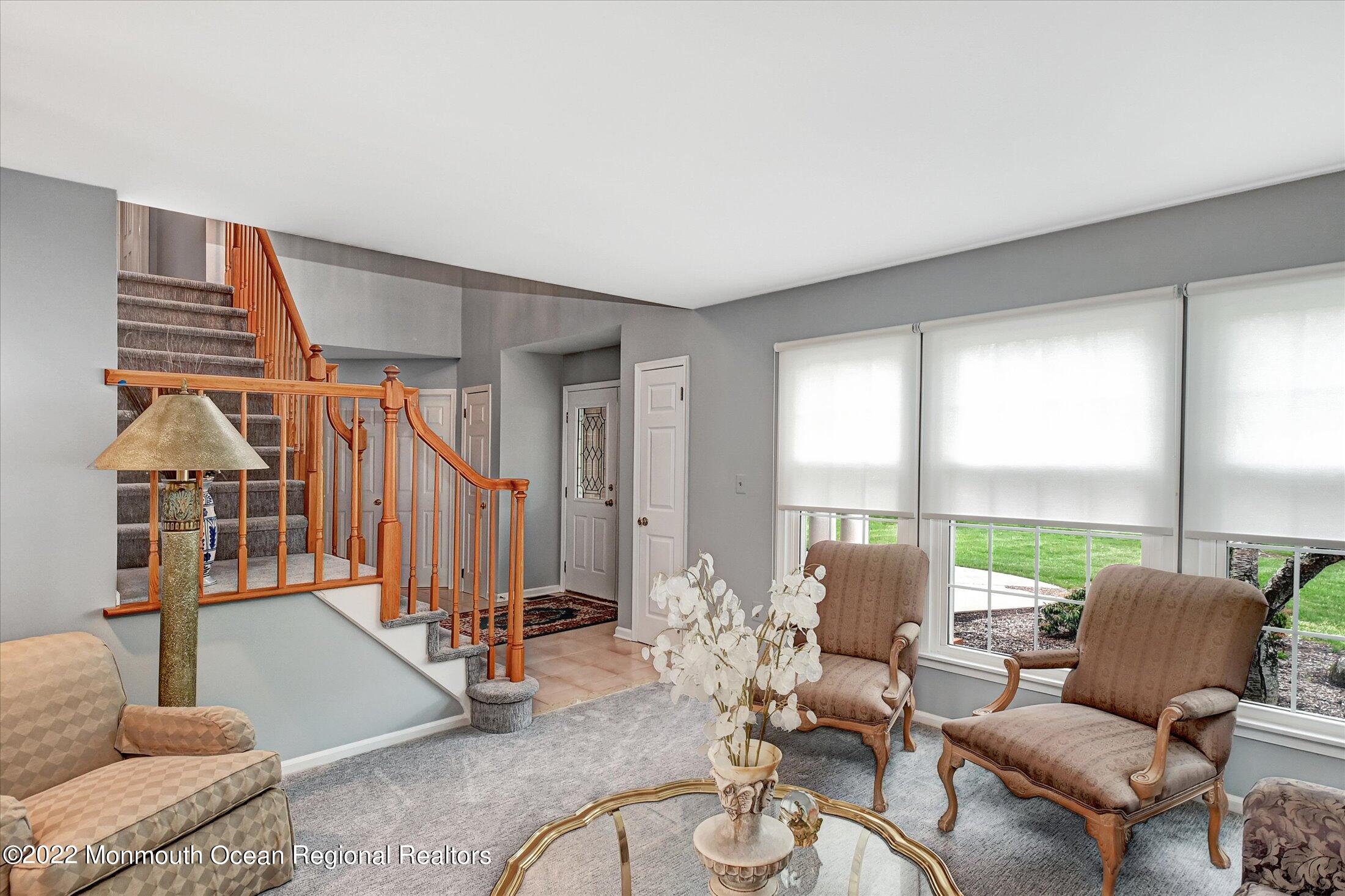 6 Falcon Ridge Circle Holmdel, NJ 07733 - Photo 14 of 43 12-Living Room