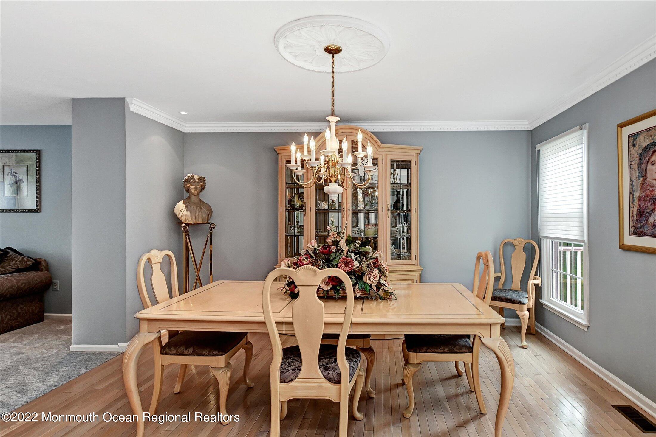 6 Falcon Ridge Circle Holmdel, NJ 07733 - Photo 16 of 43 14-Dining Room