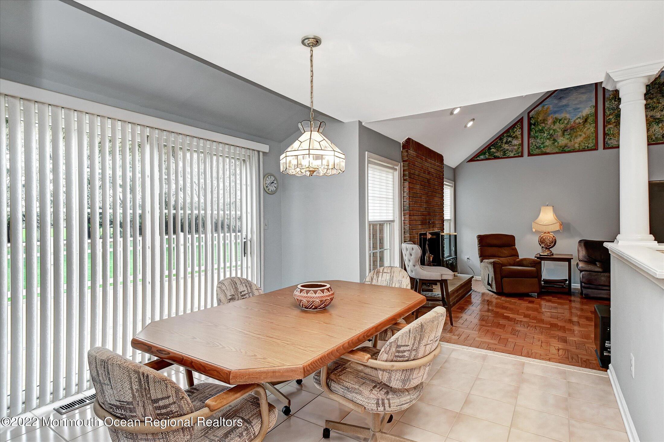 6 Falcon Ridge Circle Holmdel, NJ 07733 - Photo 21 of 43 19-Breakfast Area
