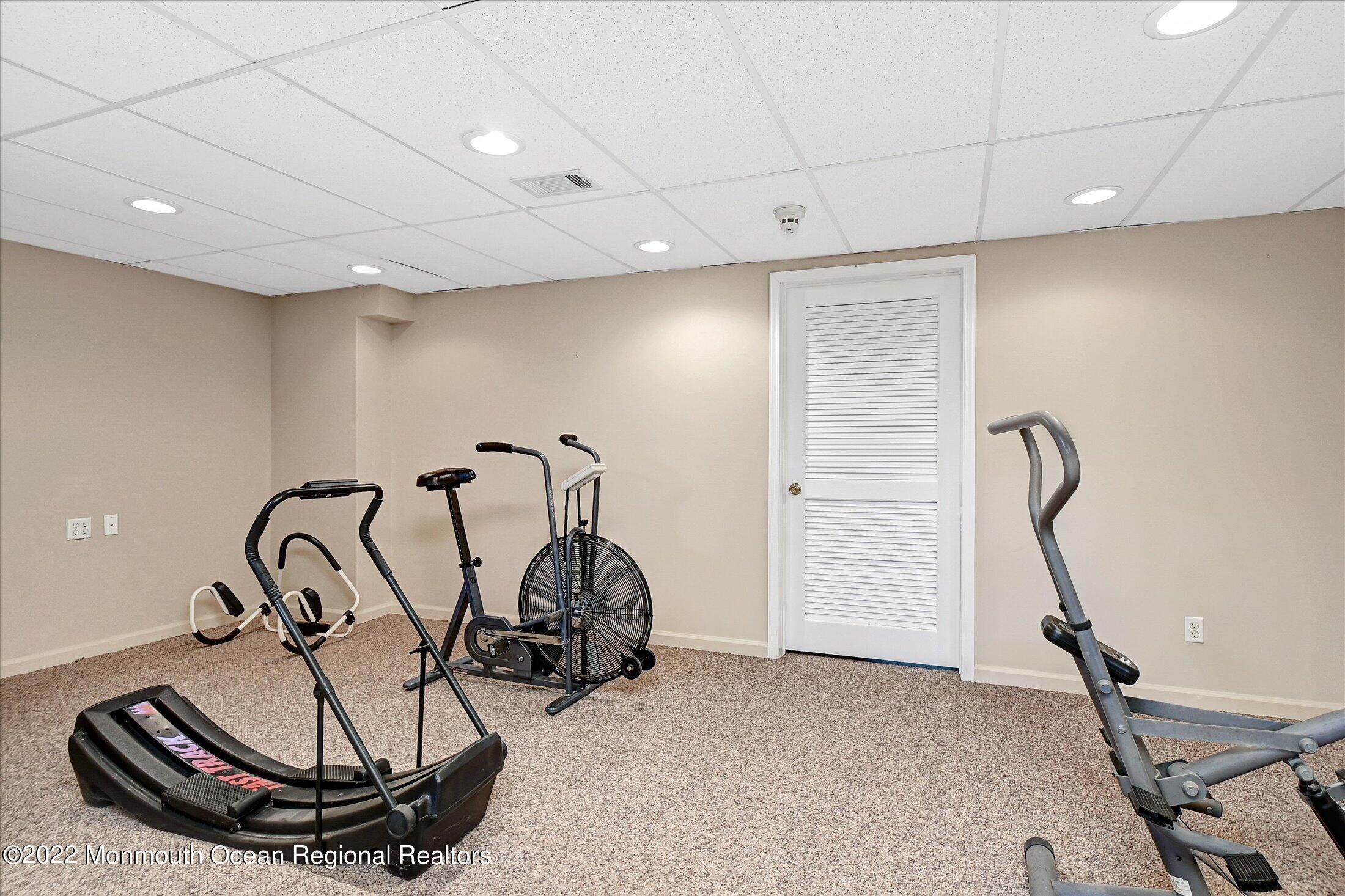 6 Falcon Ridge Circle Holmdel, NJ 07733 - Photo 36 of 43 35-Lower Level
