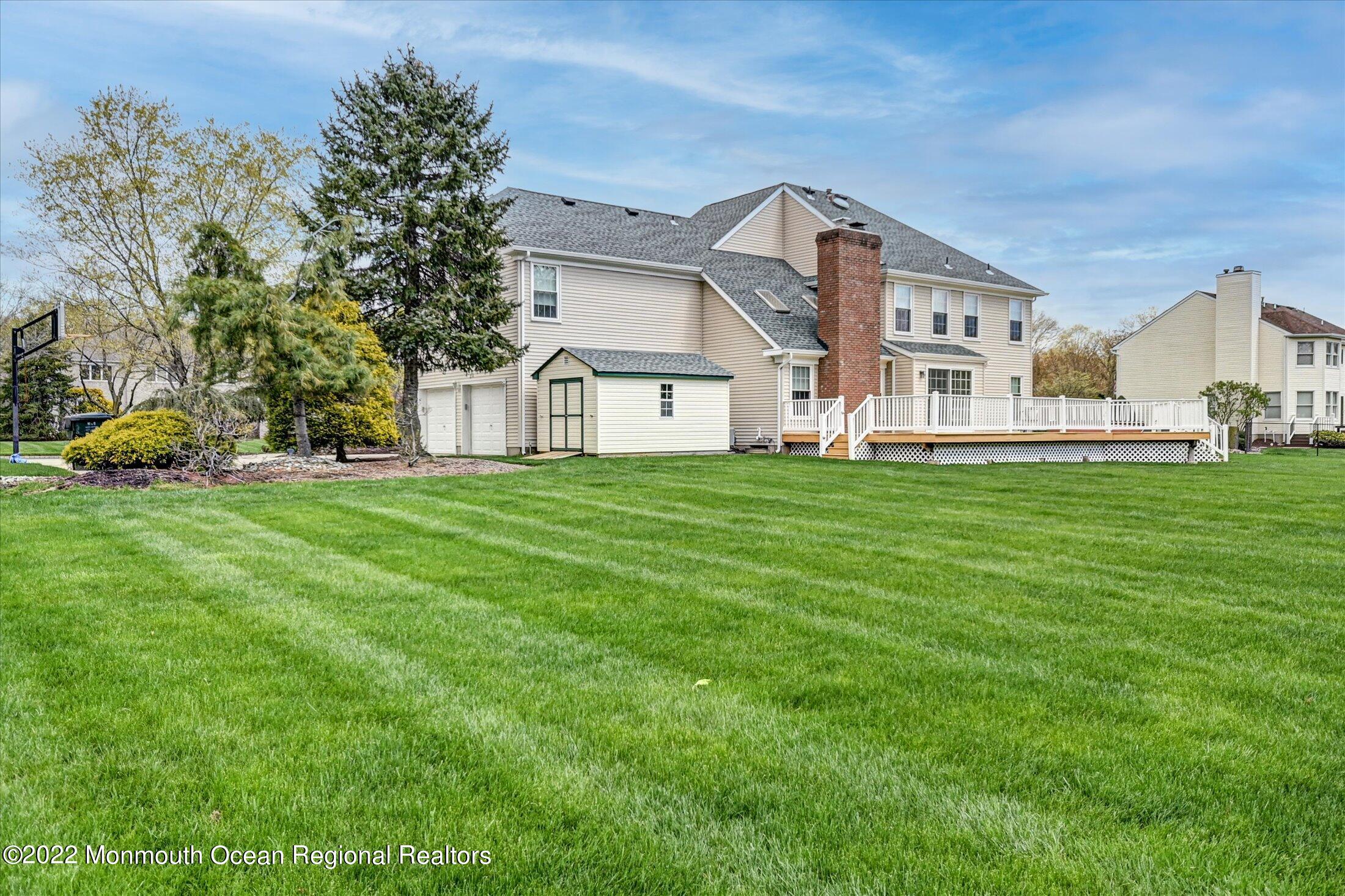 6 Falcon Ridge Circle Holmdel, NJ 07733 - Photo 39 of 43 38-Back of House