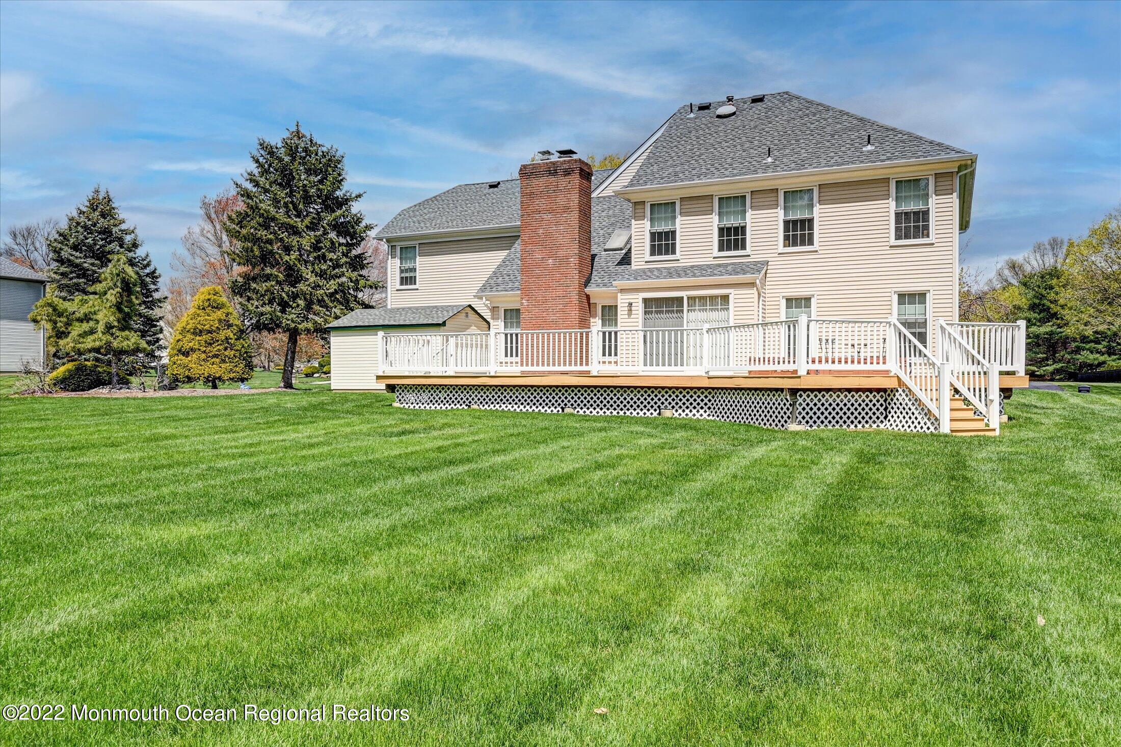 6 Falcon Ridge Circle Holmdel, NJ 07733 - Photo 40 of 43 39-Back of House