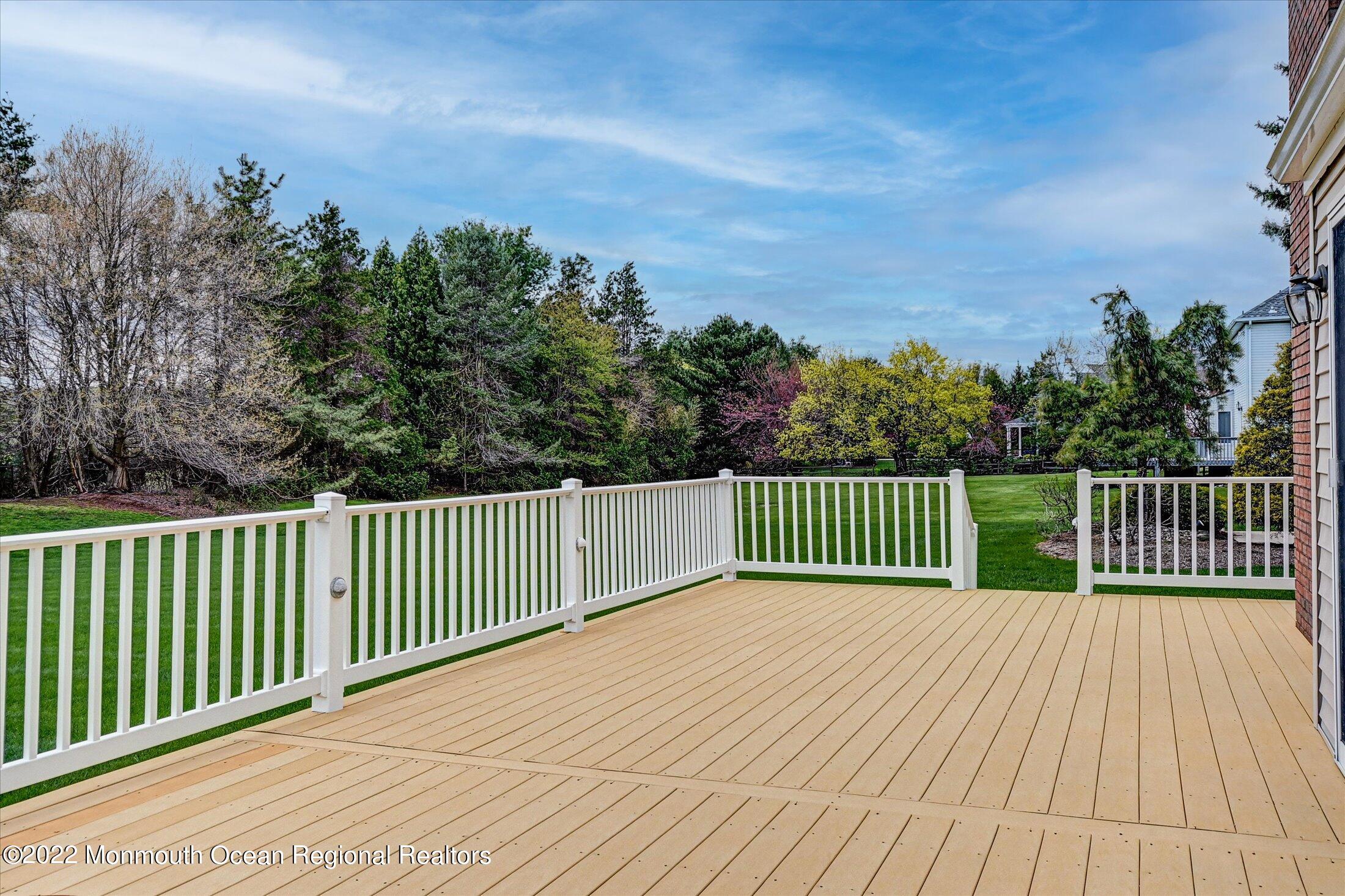 6 Falcon Ridge Circle Holmdel, NJ 07733 - Photo 42 of 43 41-Deck