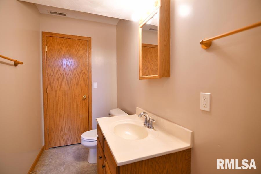 316 South Ridge Street Cambridge, IL 61238 - Photo 17 of 21 Gallery Image 17