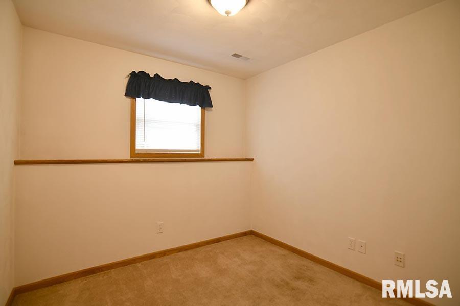 316 South Ridge Street Cambridge, IL 61238 - Photo 10 of 21 Gallery Image 10