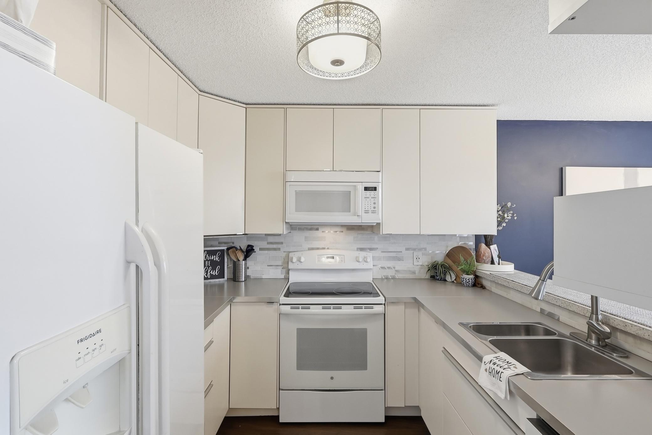 14851 Endicott Way, Unit 206 Apple Valley, MN 55124 - Photo 7 of 32