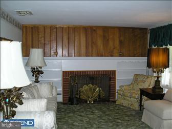 1207 Lower State Road North Wales, PA 19454 - Photo 3 of 6 Living Room