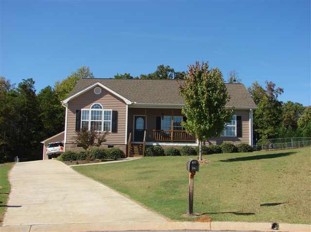108 Garlington Court Easley, SC 29642 - Photo 1 of 8 Gallery Image 1