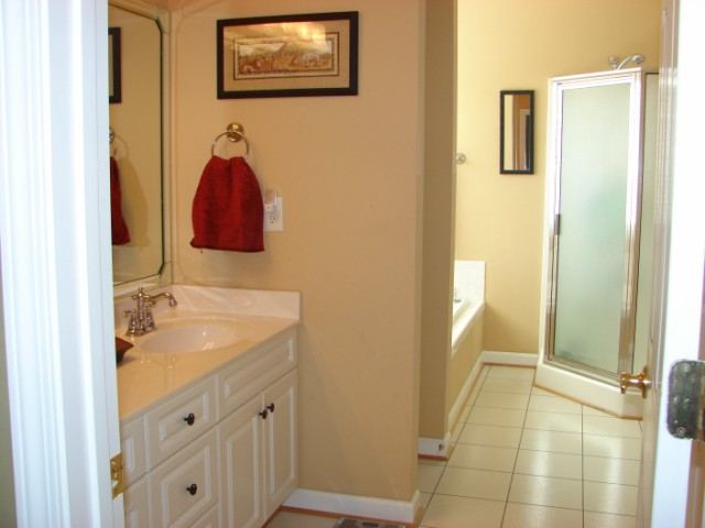 108 Garlington Court Easley, SC 29642 - Photo 4 of 8 Gallery Image 4