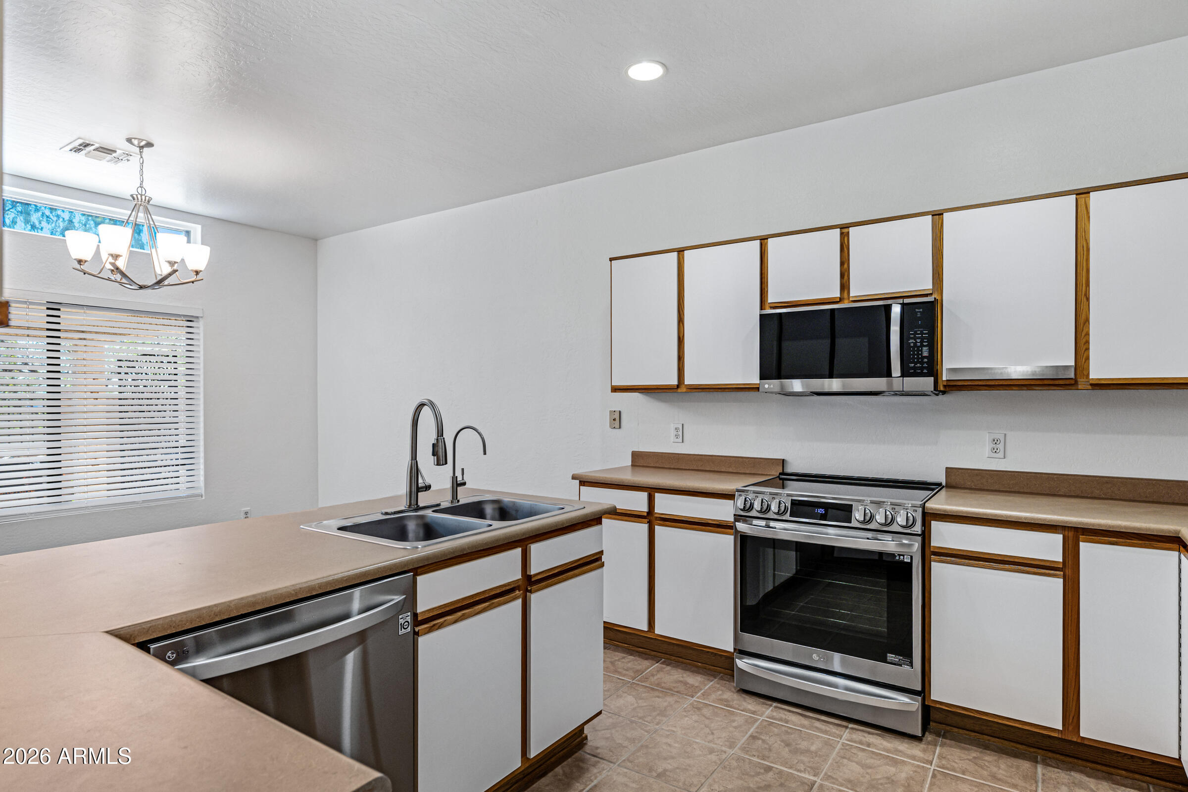 1650 South Crismon Road, Unit 86 Mesa, AZ 85209 - Photo 9 of 21 1650 S Crismon Rd #86-11