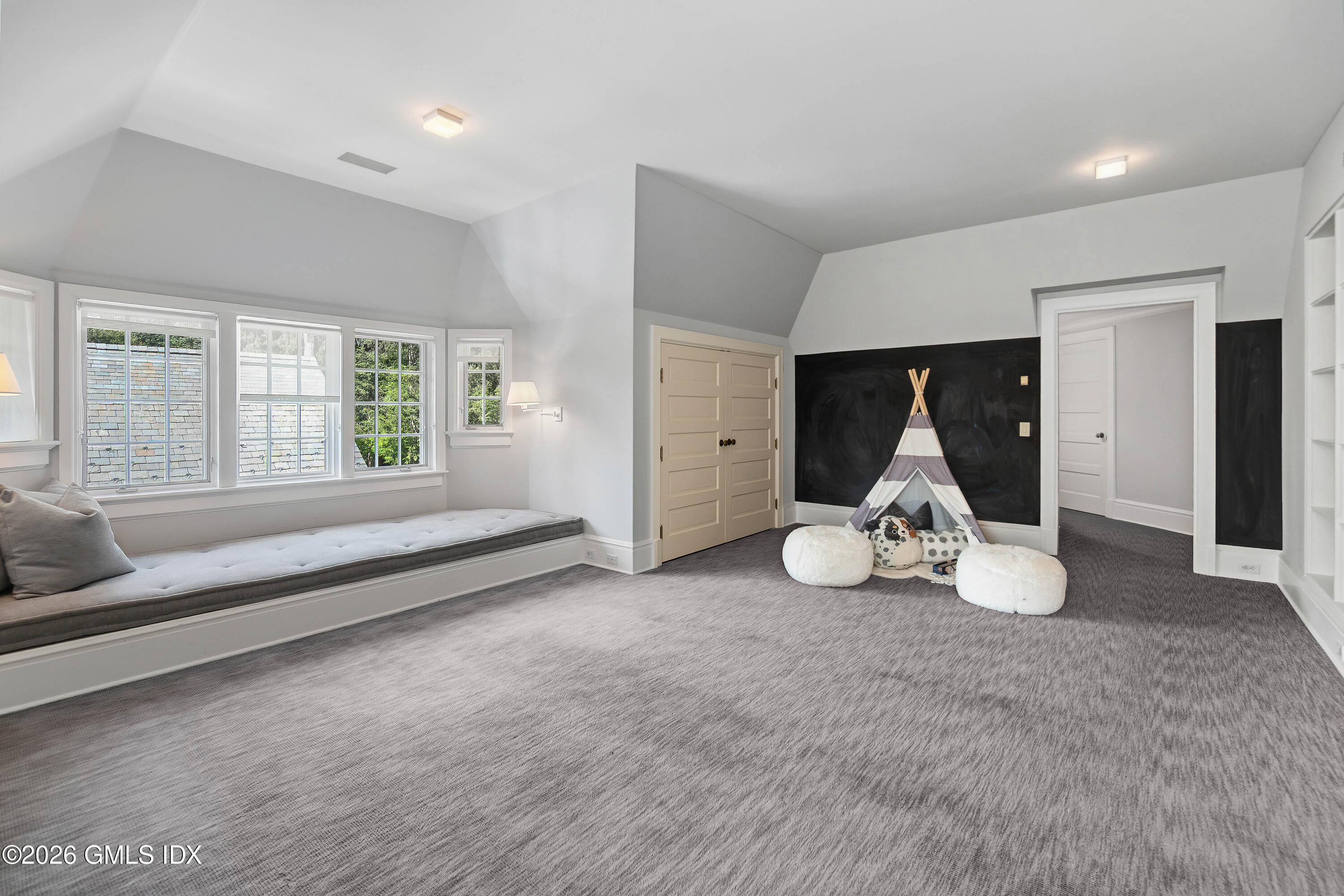 164 Round Hill Road Greenwich, CT 06831 - Photo 26 of 53 2nd Floor Family Room