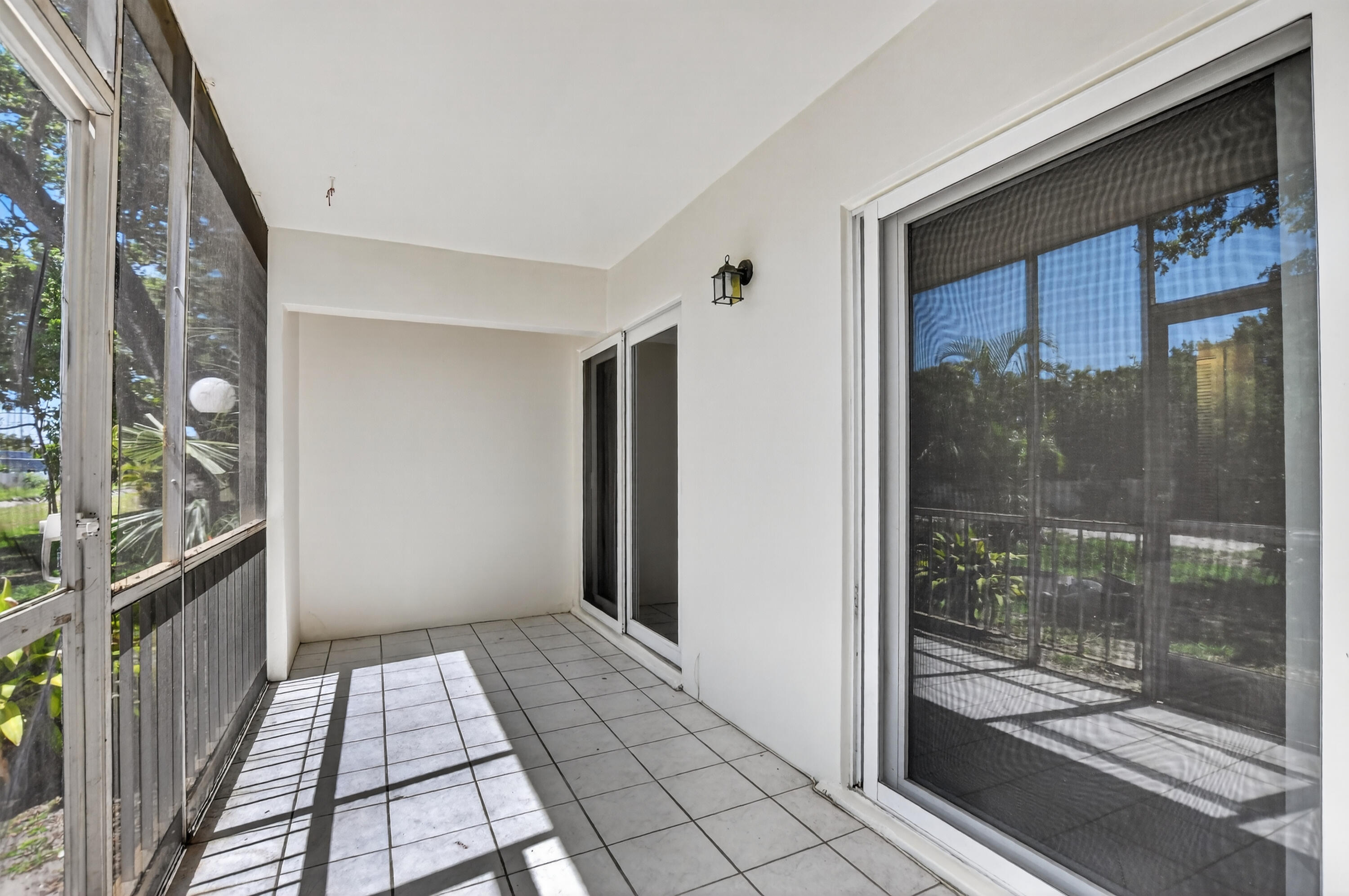 636 Northwest 13th Street, Unit 110 Boca Raton, FL 33486 - Photo 28 of 35 a view of a hallway