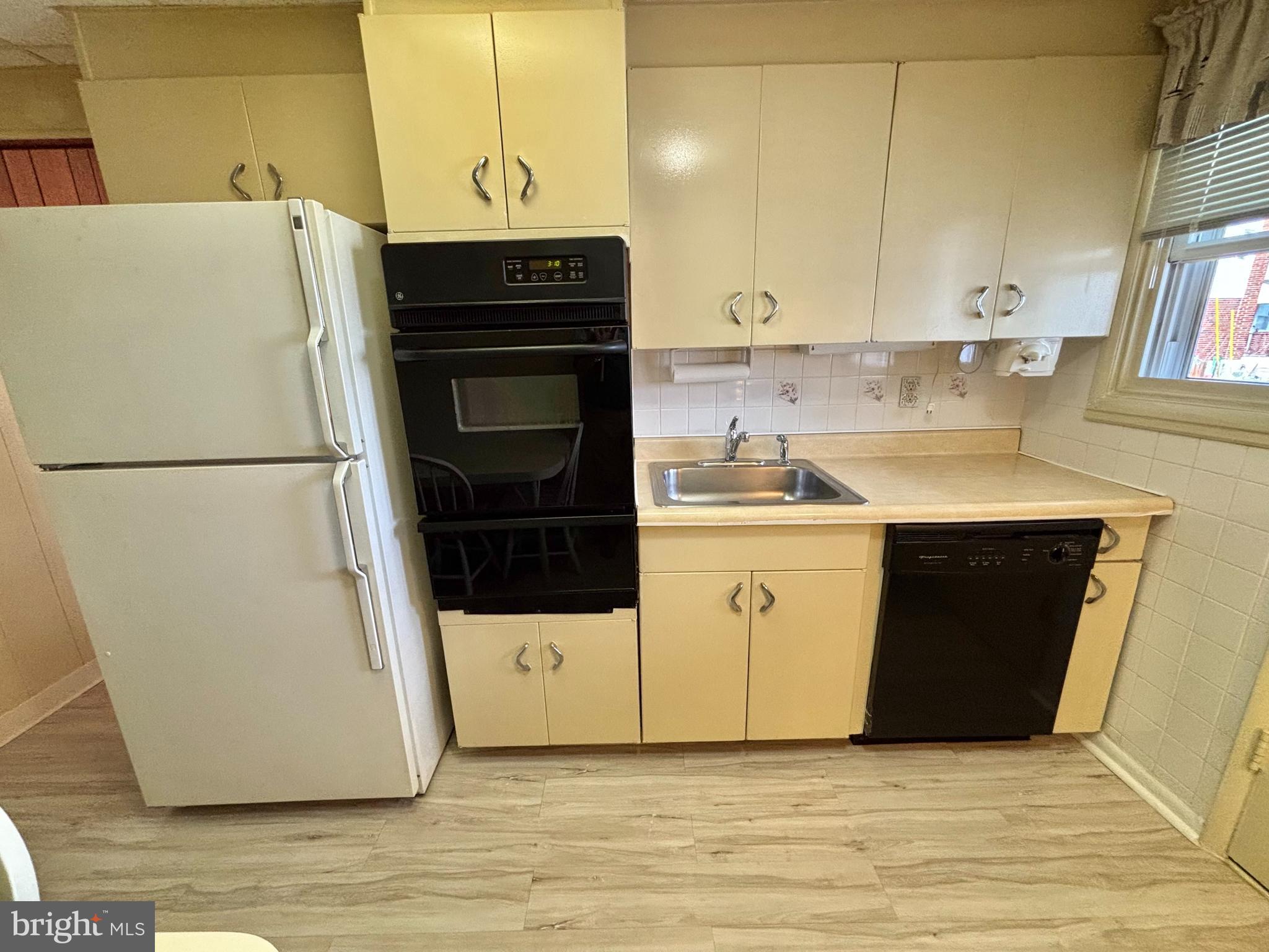 1557 Blackrock Road Swarthmore, PA 19081 - Photo 12 of 46 Eat in kitchen