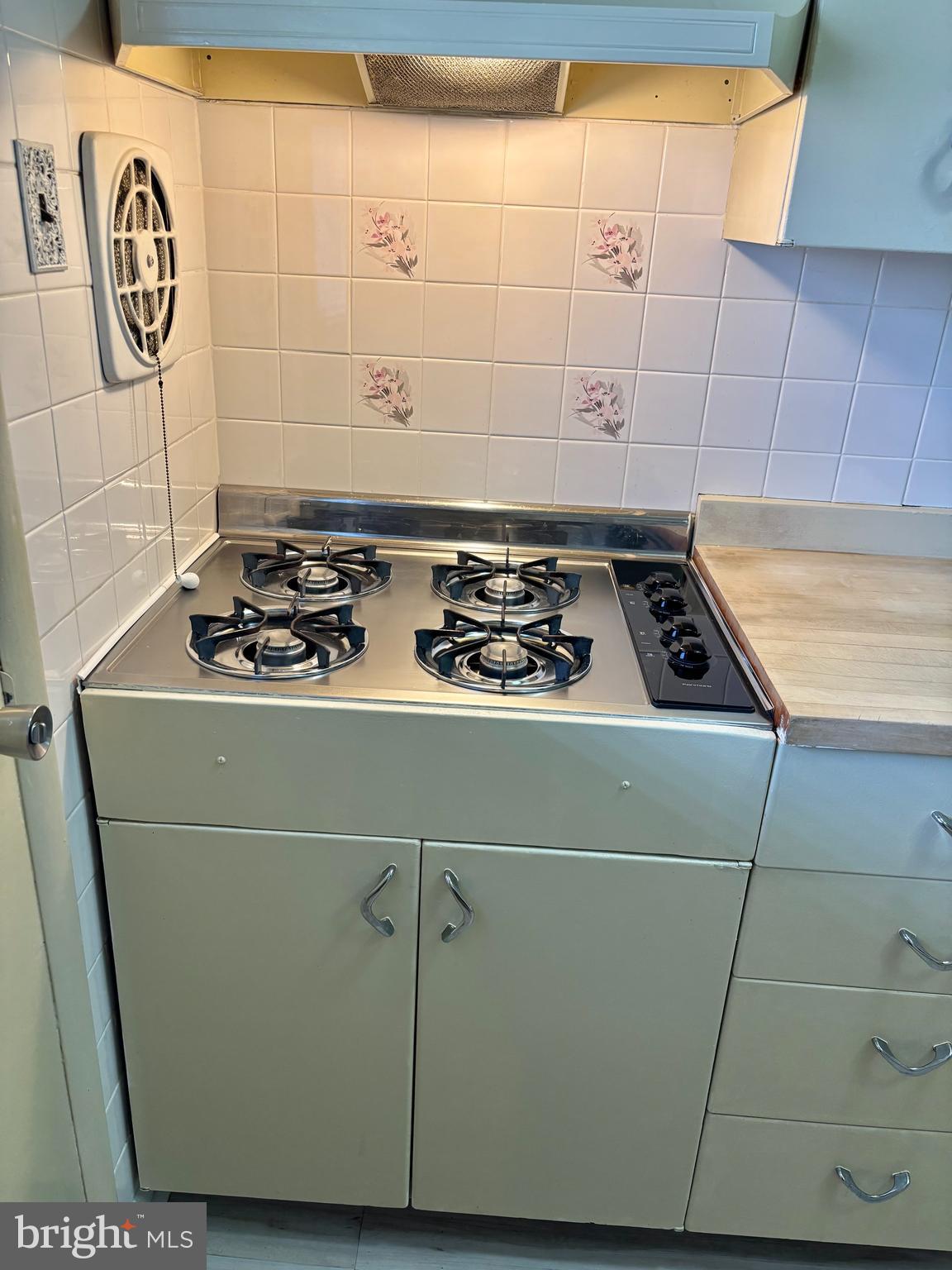 1557 Blackrock Road Swarthmore, PA 19081 - Photo 14 of 46 Eat in kitchen