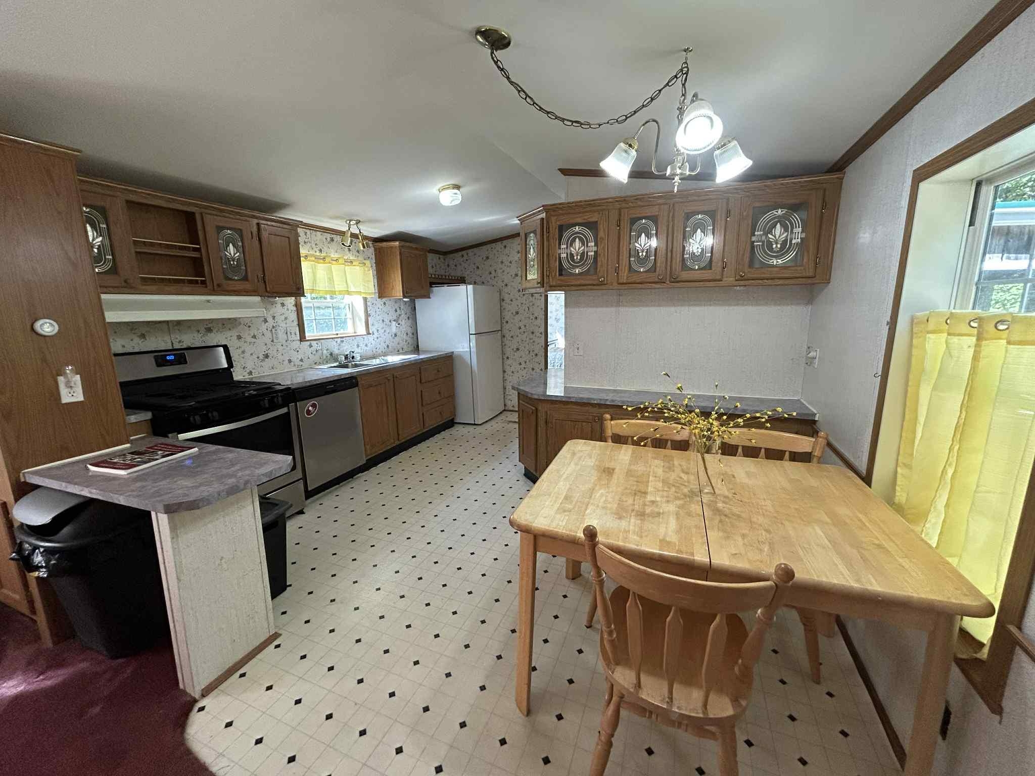 112 Harriman Hill Road Raymond, NH 03077 - Photo 8 of 29