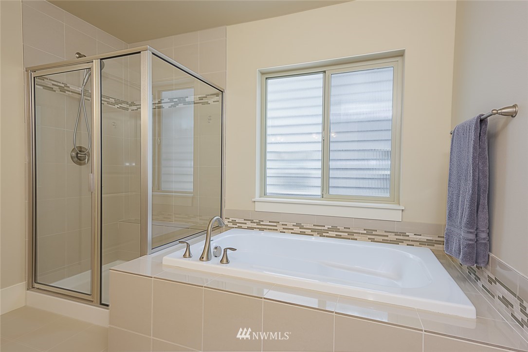 16301 Southeast 135th Place Renton, WA 98059 - Photo 14 of 24