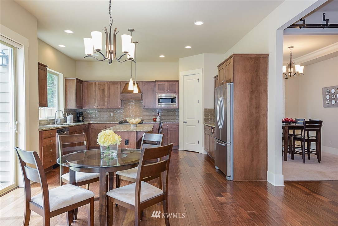 16301 Southeast 135th Place Renton, WA 98059 - Photo 8 of 24