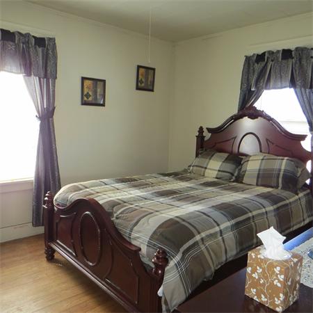 74-76 Alvin Street Springfield, MA 01104 - Photo 4 of 7 Gallery Image 4
