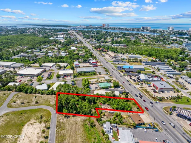 $795,000 | 1735 Thomas Drive, Panama City, FL 32408