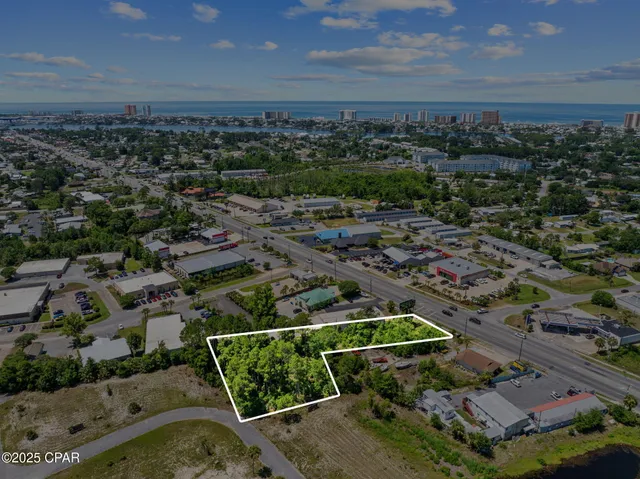 $795,000 | 1735 Thomas Drive, Panama City, FL 32408