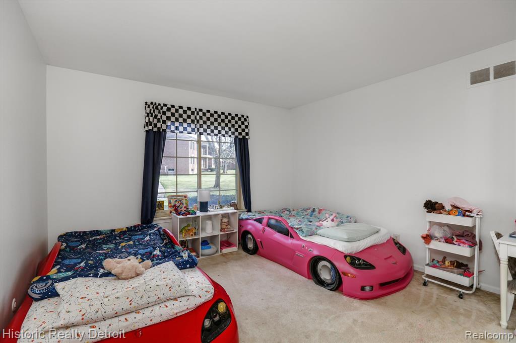 29656 Middlebelt Road, Unit 1403 Farmington Hills, MI 48334 - Photo 17 of 39