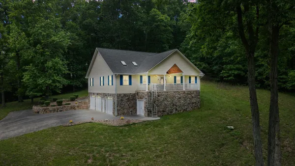 $759,900 | 681 Pinhook Road, Calhoun, TN 37309
