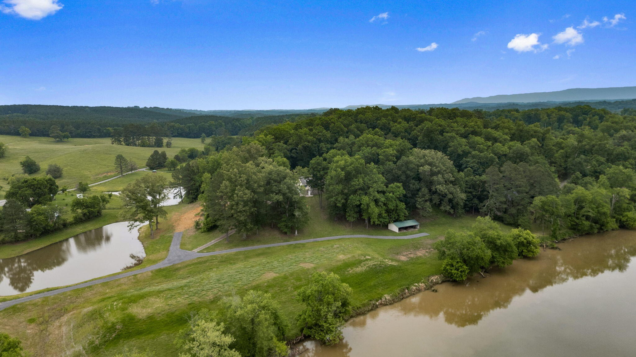 681 Pinhook Road Calhoun, TN 37309 - Photo 3 of 52