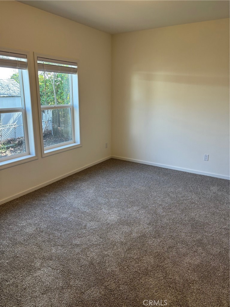 166 Via Robles, Unit 166 Paso Robles, CA 93446 - Photo 15 of 38 Primary Bedroom