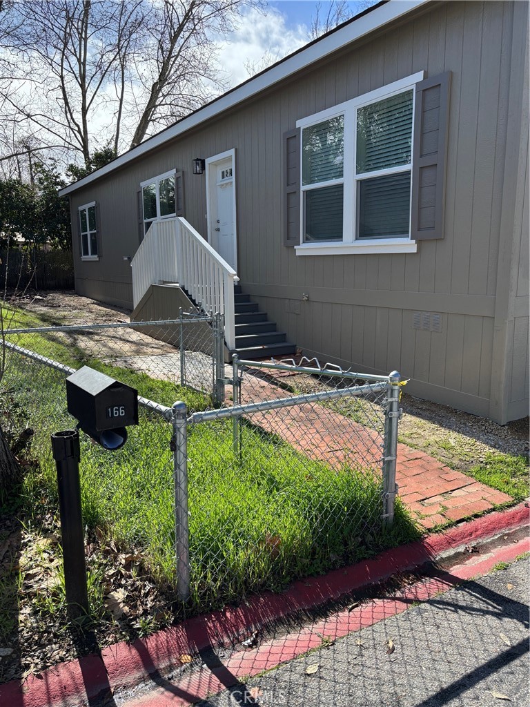 166 Via Robles, Unit 166 Paso Robles, CA 93446 - Photo 3 of 38 Front Entry