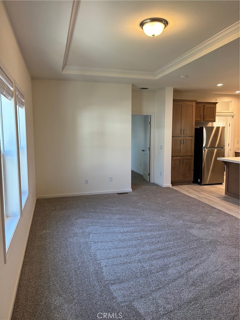 166 Via Robles, Unit 166 Paso Robles, CA 93446 - Photo 8 of 38 Living room