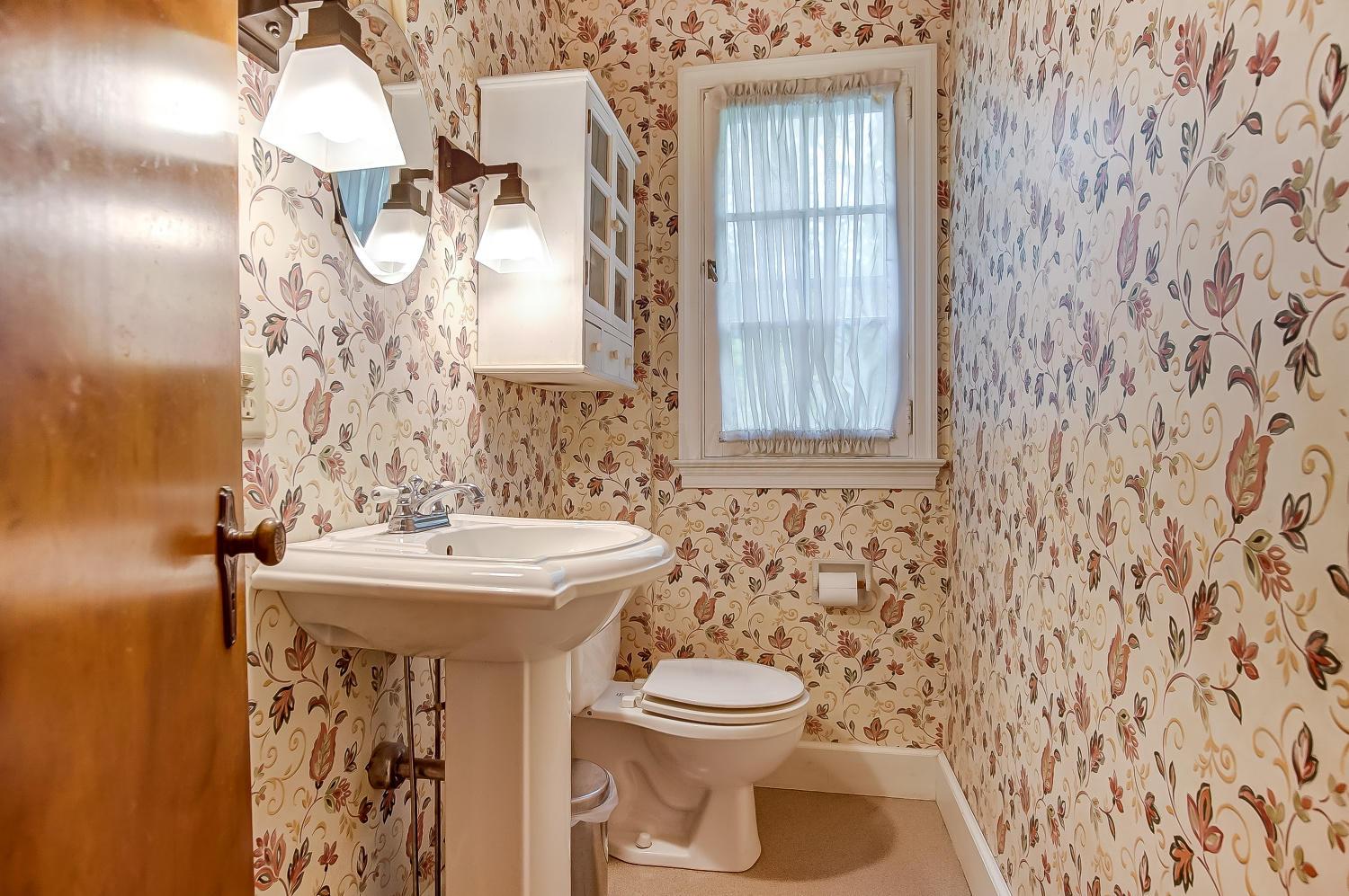 2915 Mountview Road Columbus, OH 43221 - Photo 21 of 39 Gallery Image 21