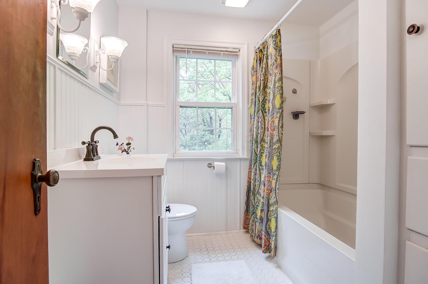 2915 Mountview Road Columbus, OH 43221 - Photo 24 of 39 Gallery Image 24