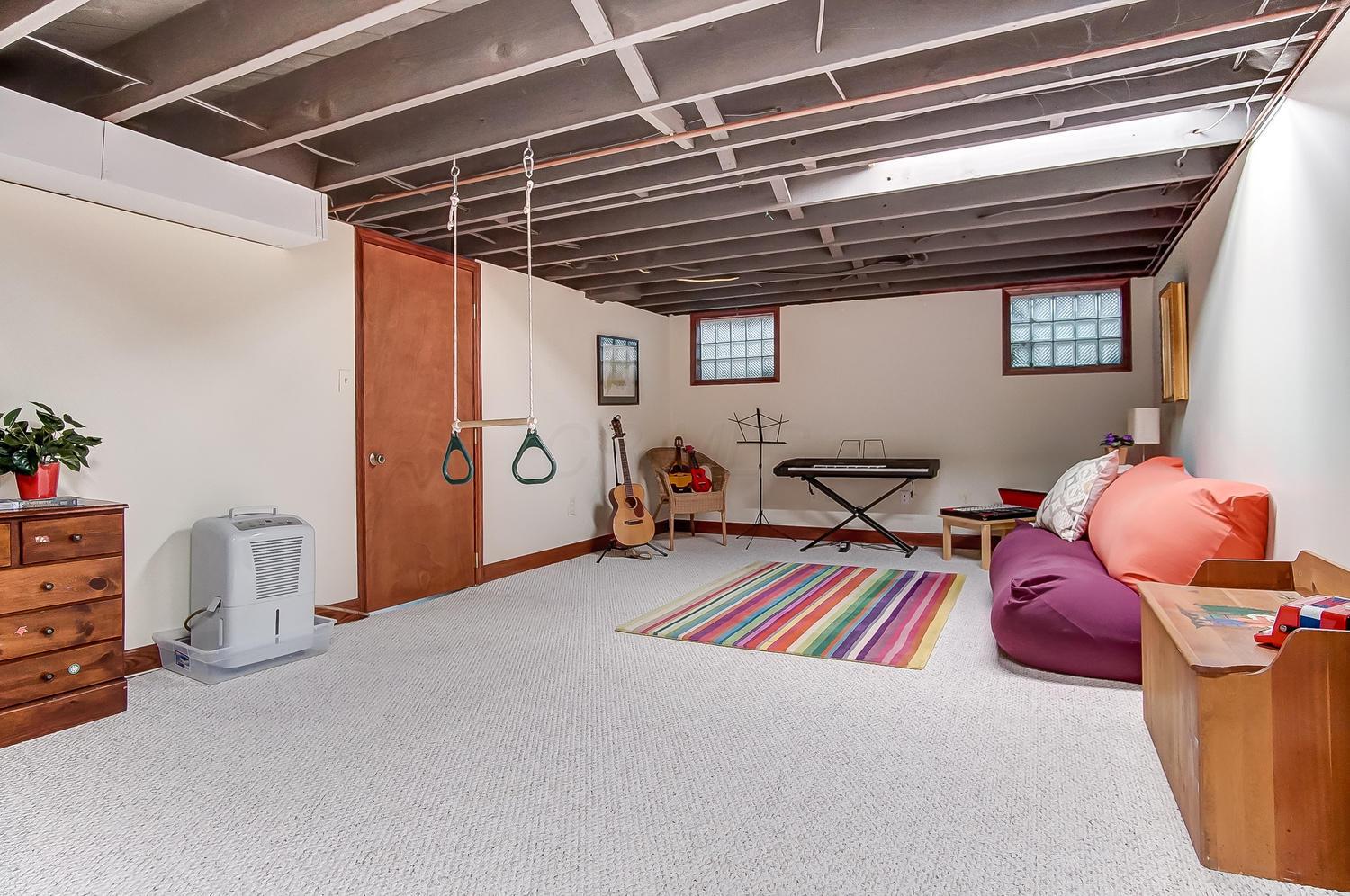 2915 Mountview Road Columbus, OH 43221 - Photo 28 of 39 Gallery Image 28