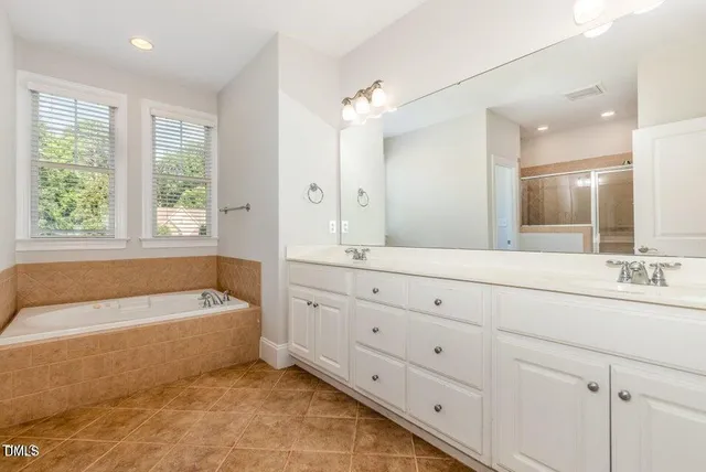 $615,000 | 1096 Silverleaf Drive, Youngsville, NC 27596