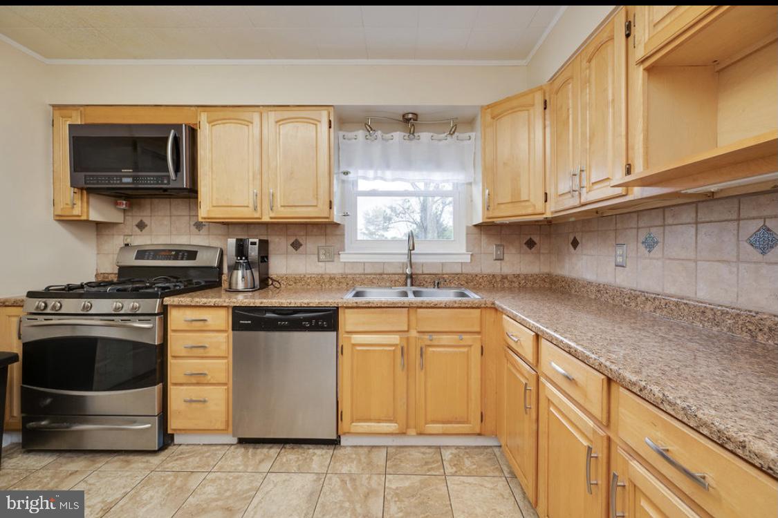 244 Spohn Road Reading, PA 19608 - Photo 25 of 33