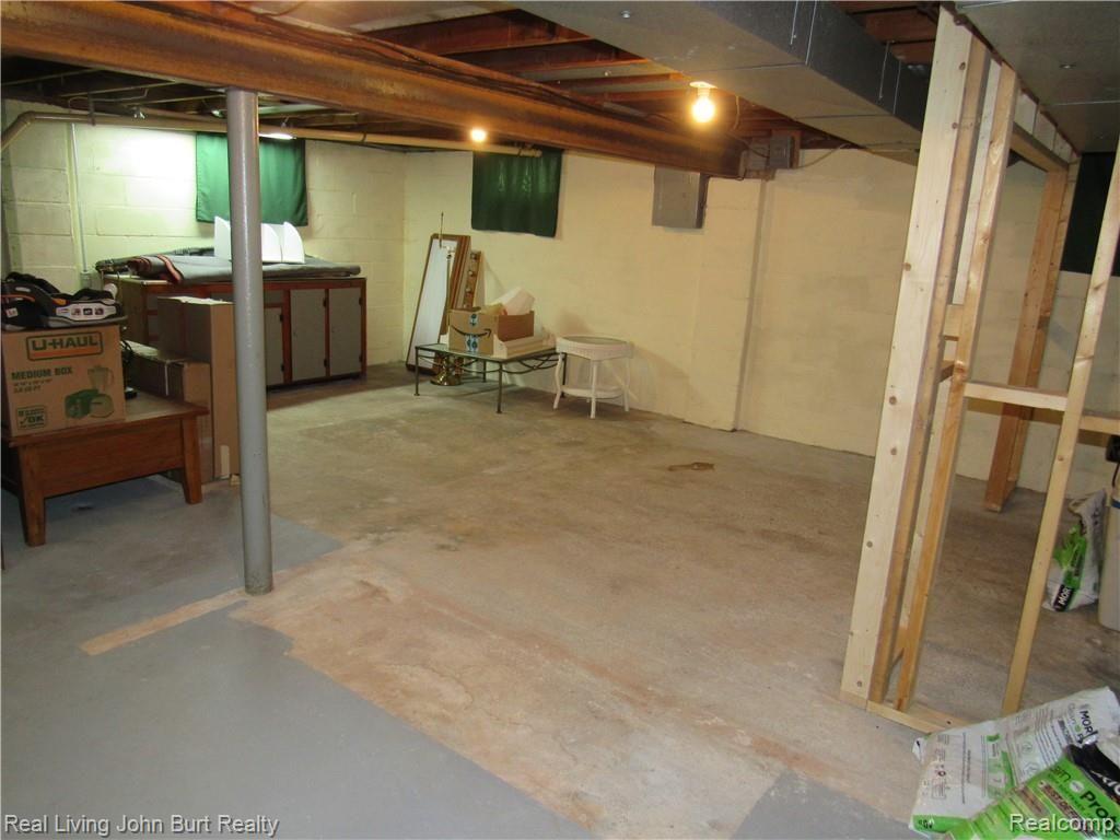 5204 North Irish Road Davison, MI 48423 - Photo 16 of 26 IMG_2010.JPG