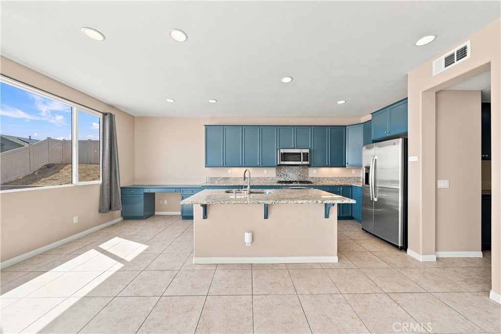 41648 Retsina Street Palmdale, CA 93551 - Photo 13 of 64 Gallery Image 13