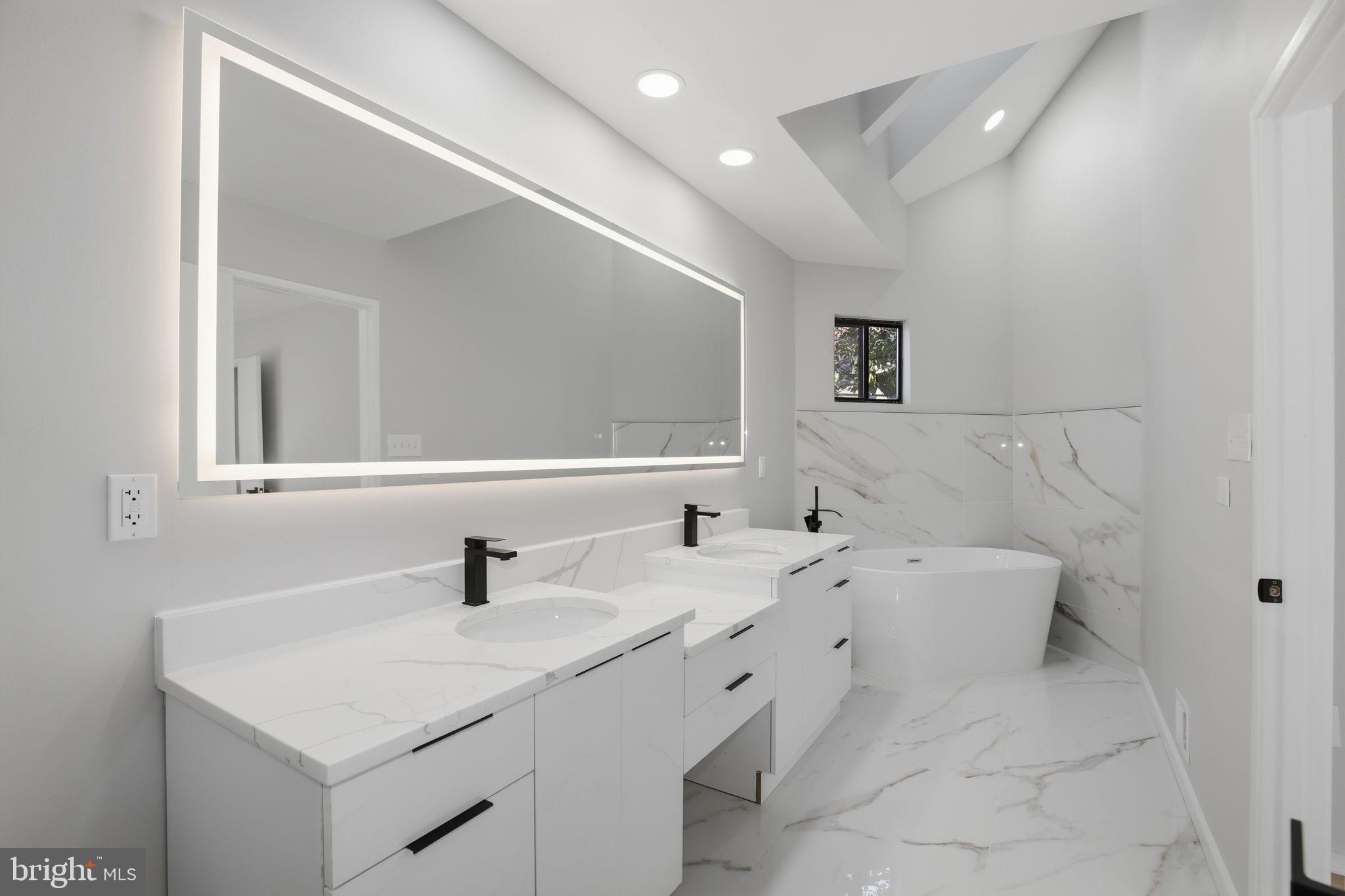 1671 Cedar Hollow Way Reston, VA 20194 - Photo 24 of 76 primary bath